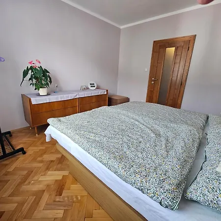 Apartman Pre Buducich Rodicov